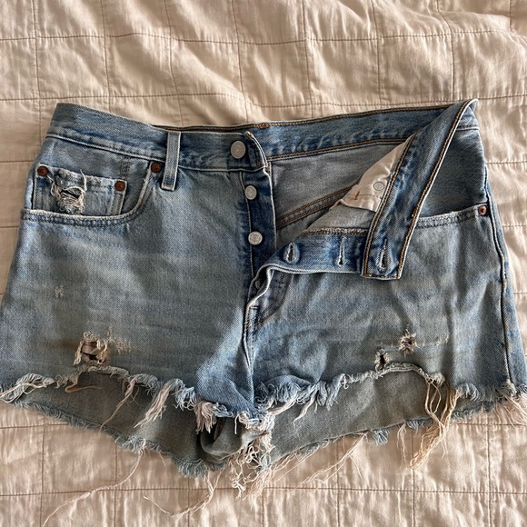 Levi's Pants - Levi’s medium wash cut off shorts Size 30